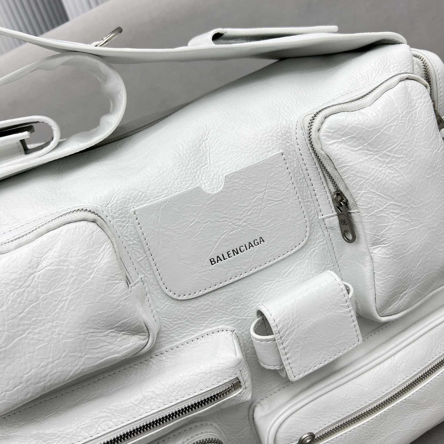 Balenciaga Logo Zipped Shoulder Bag(40x28x18cm) - PerfectKickZ