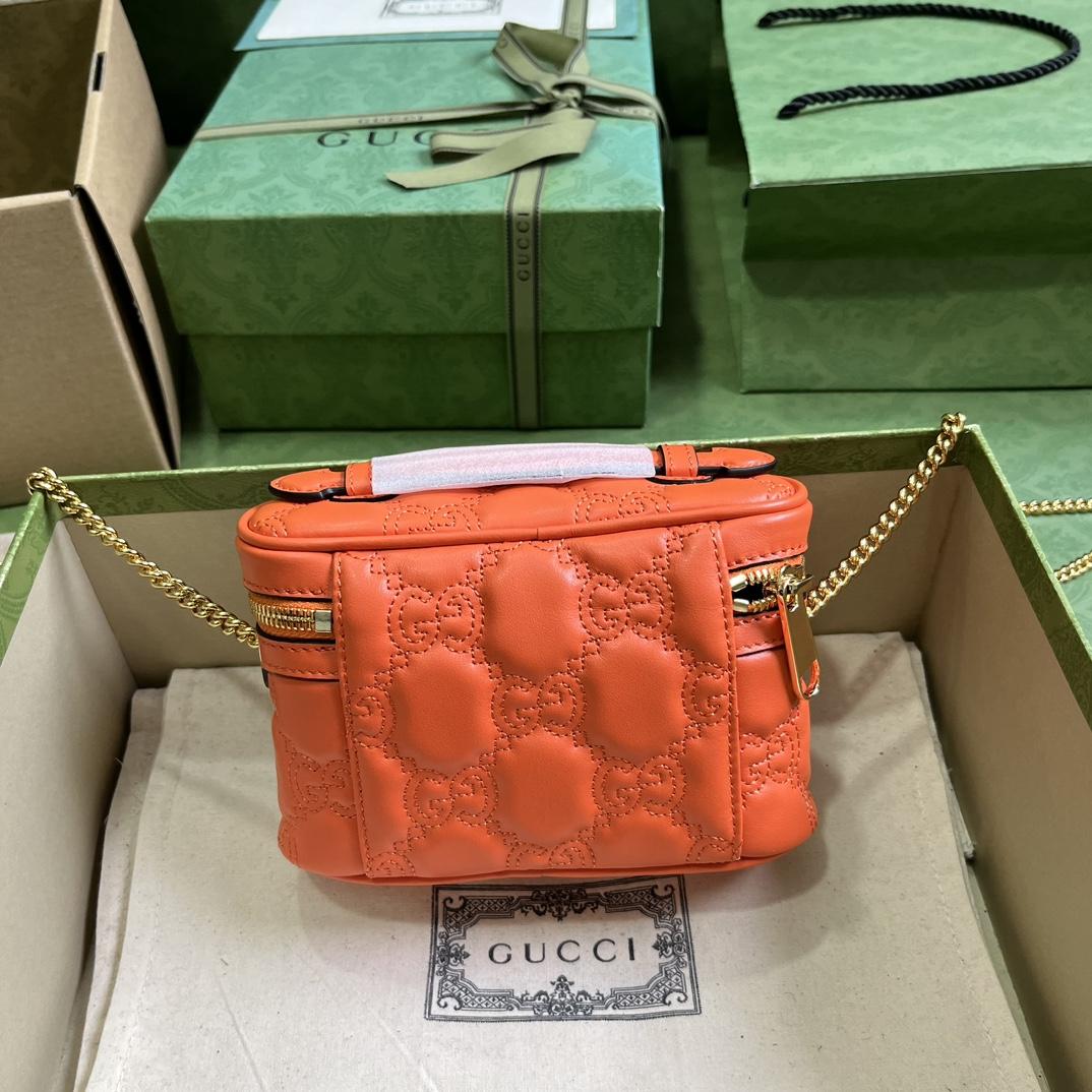 Gucci GG Matelassé Top Handle Mini Bag(16-10.5-5cm) - 