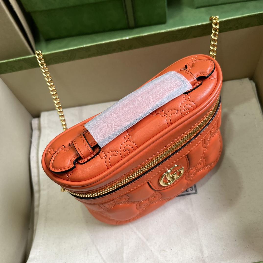 Gucci GG Matelassé Top Handle Mini Bag(16-10.5-5cm) - 