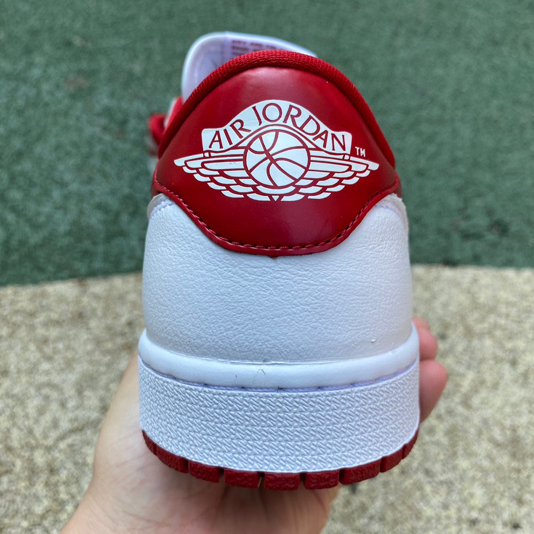 Air Jordan 1 Retro Low Sneaker     705329-101 - 
