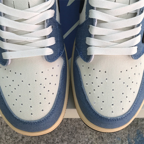 Travis Scott x Air Jordan 1 Low Sneaker      DM7866-992 - 