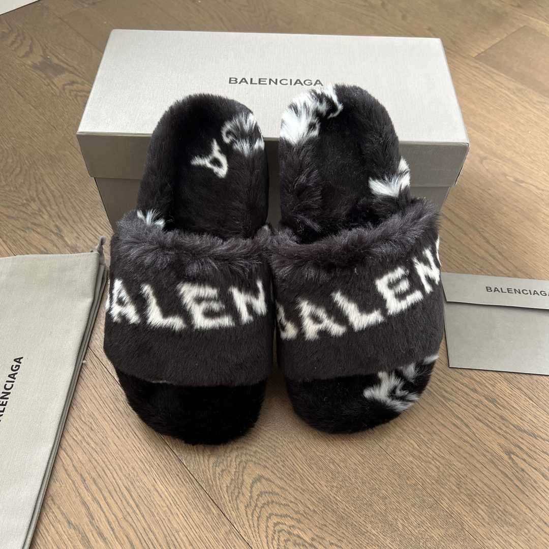 Balenciaga Faux fur Logo Slippers - PerfectKickZ
