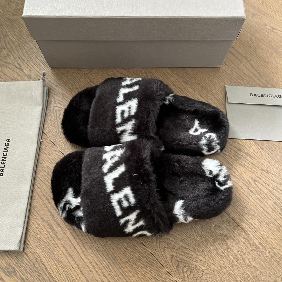 Balenciaga Faux fur Logo Slippers - PerfectKickZ
