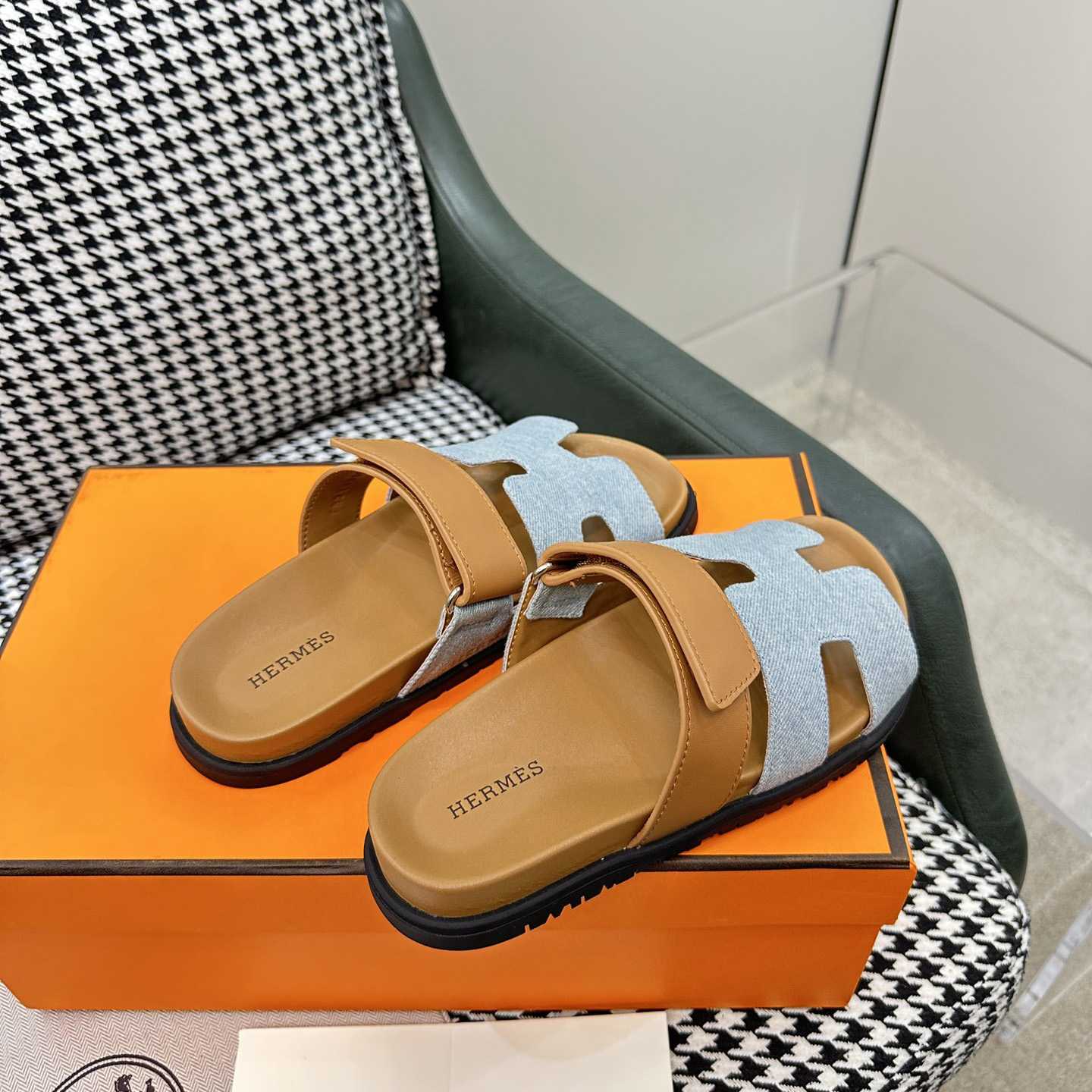 Hermes Women's Chypre Sandal  - PerfectKickZ