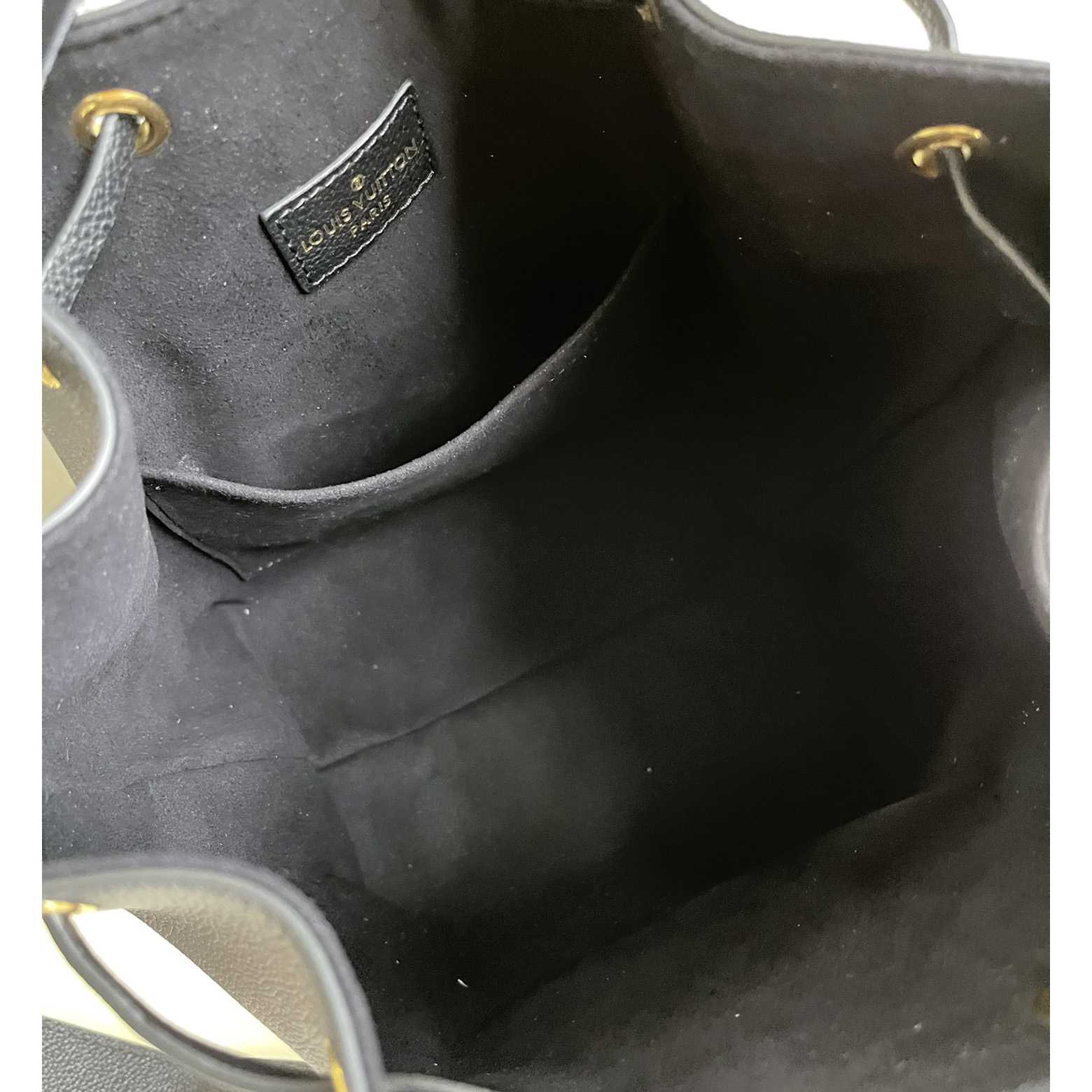 Louis Vuitton Lockme Bucket Black Calf (23-23-16cm)  M57687 - PerfectKickZ