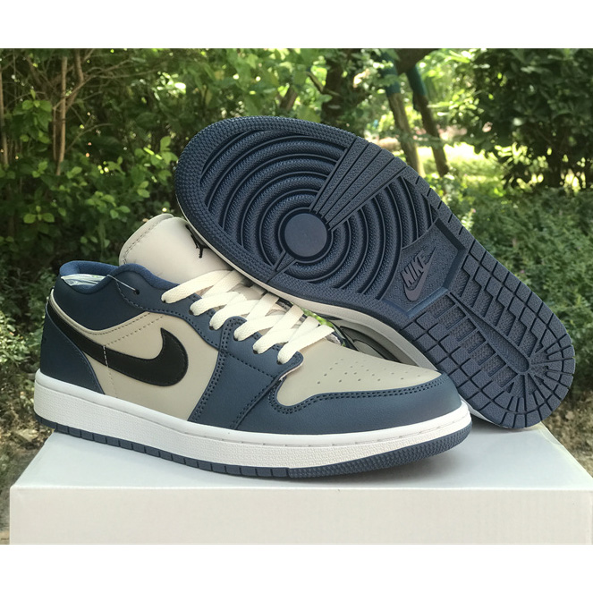 Air Jordan 1 Low OG  Sneaker        DC0774-402  - PerfectKickZ