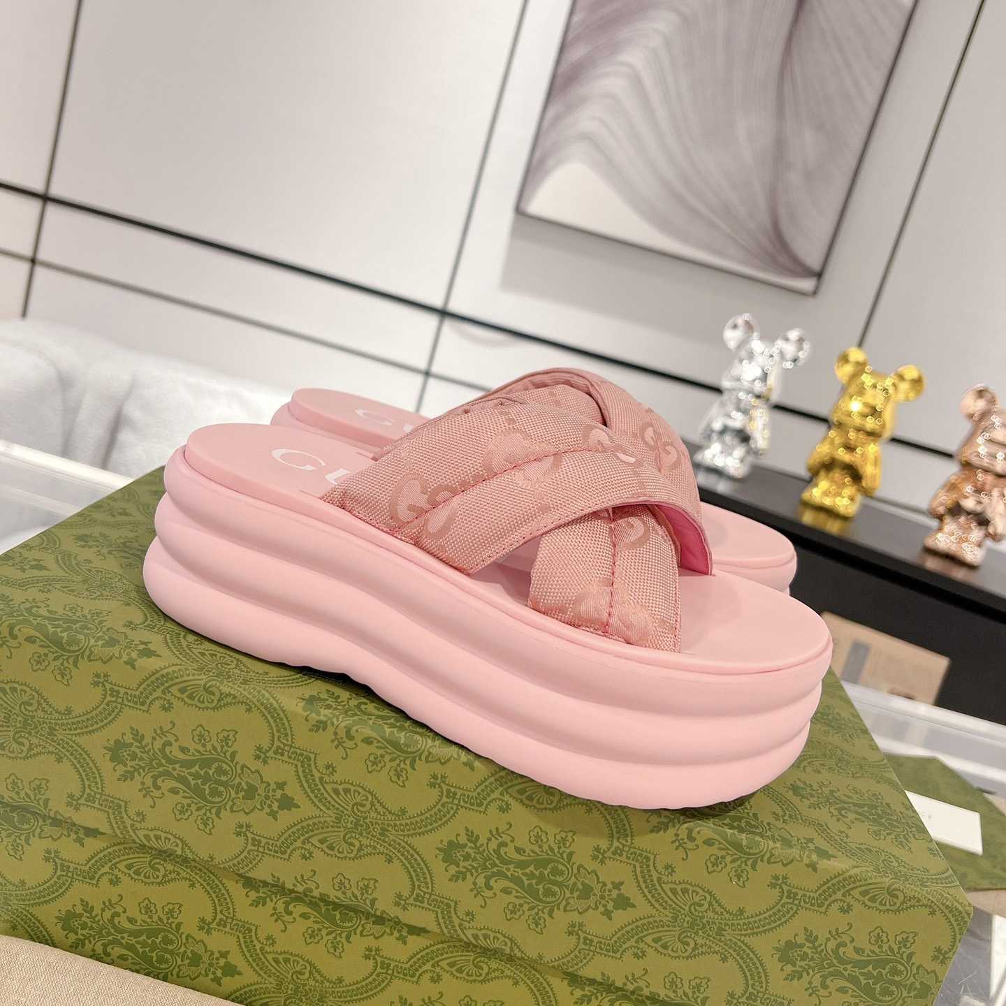Gucci Women's GG Platform Slide Sandal - PerfectKickZ