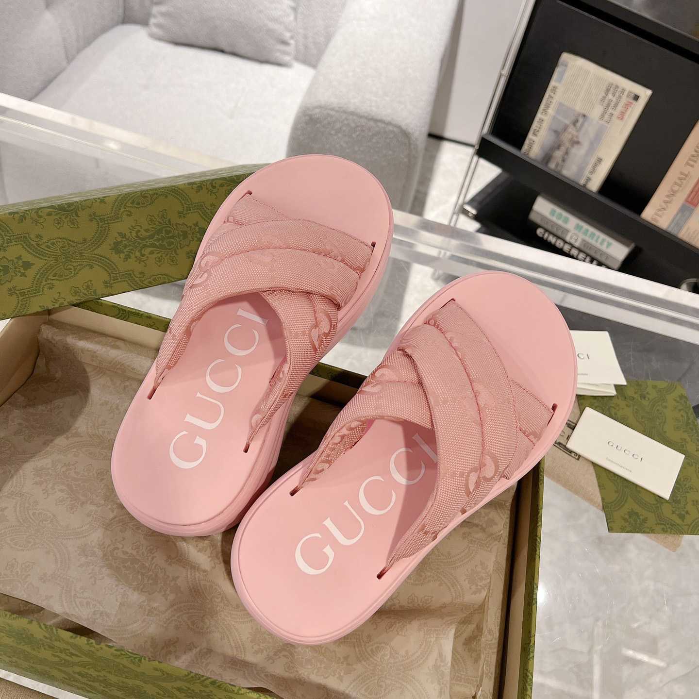 Gucci Women's GG Platform Slide Sandal - PerfectKickZ