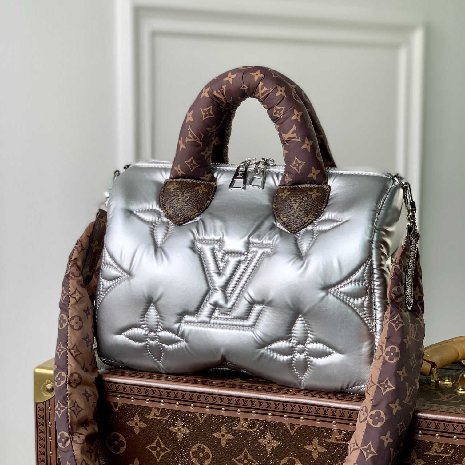 Louis Vuitton Pillow Speedy 25 Bandouliere Bag (25 x 19 x 15cm)  M59009 - PerfectKickZ