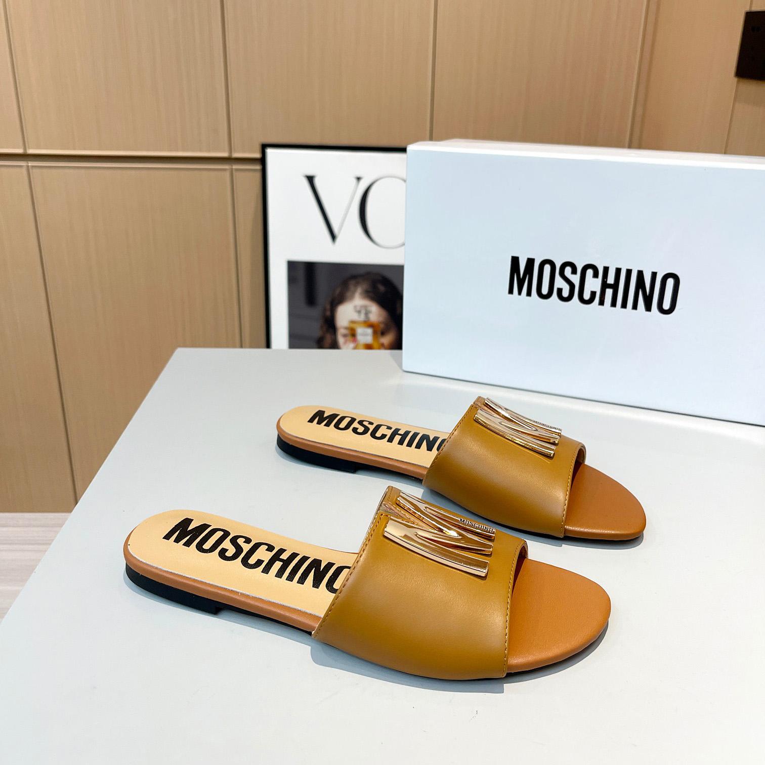 Moschino M Plaque Sandals - PerfectKickZ