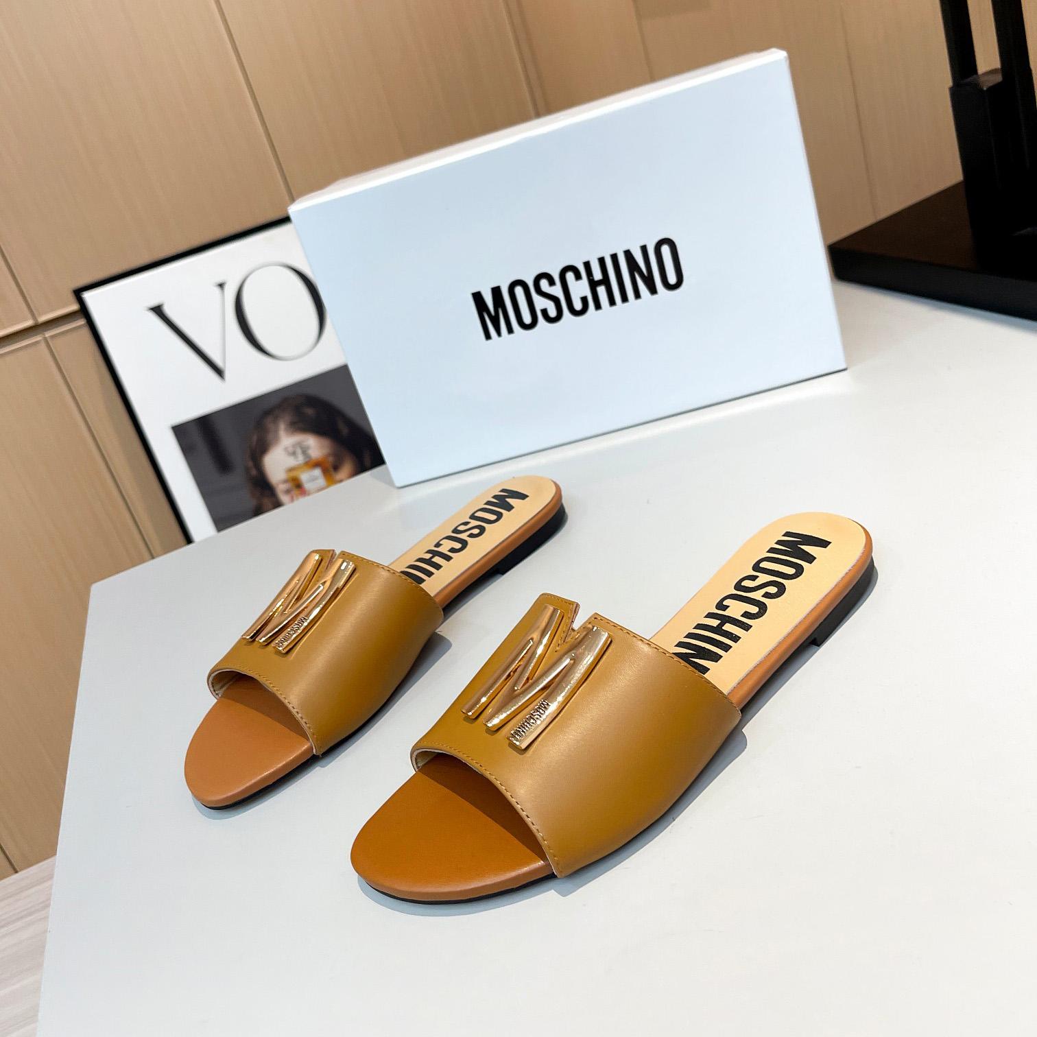 Moschino M Plaque Sandals - PerfectKickZ