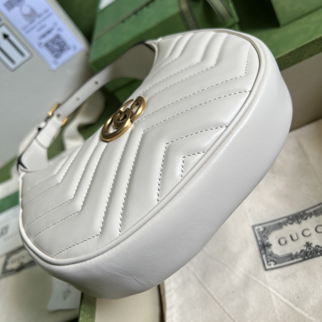 Gucci GG Marmont Half-Moon-Shaped Mini Bag(21.5-11-5cm) - 