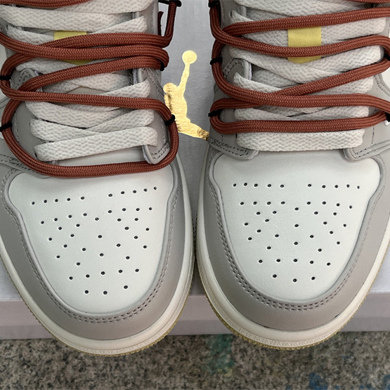 Air Jordan 1 Low Sneaker      FD9906-131  - PerfectKickZ
