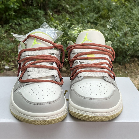 Air Jordan 1 Low Sneaker      FD9906-131  - PerfectKickZ