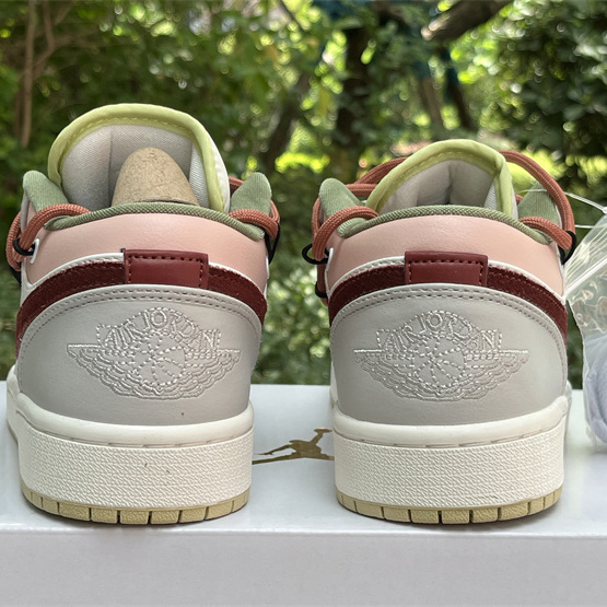 Air Jordan 1 Low Sneaker      FD9906-131  - PerfectKickZ