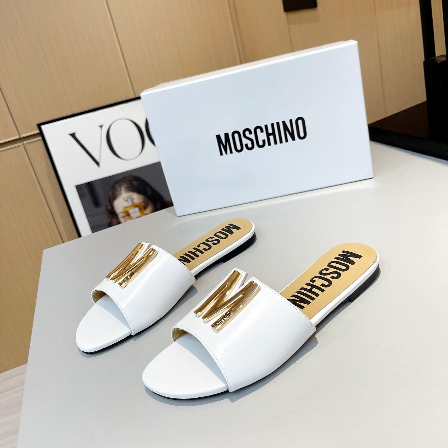 Moschino M Plaque Sandals - PerfectKickZ