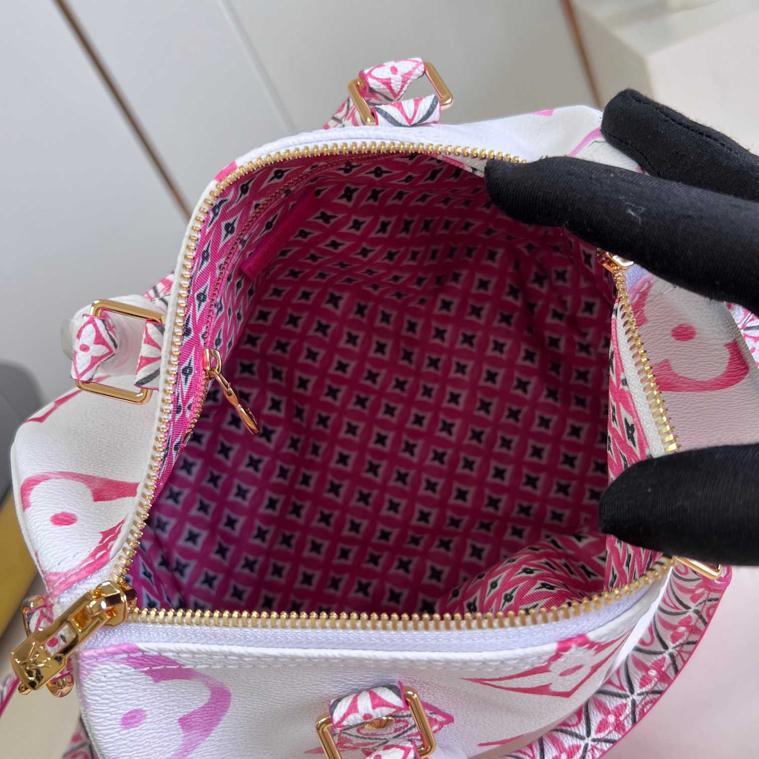 Louis Vuitton Speedy Bandoulière 25 (25x19x15cm)   M23073 - PerfectKickZ
