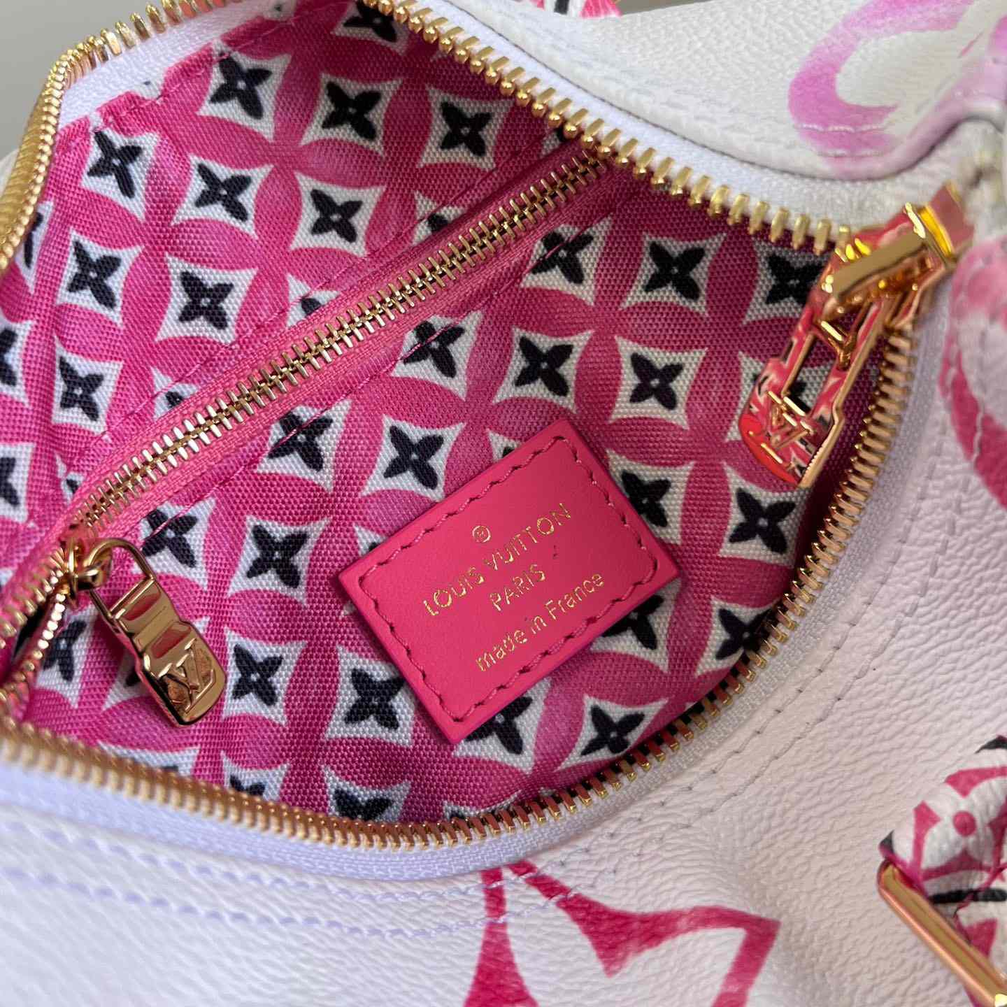 Louis Vuitton Speedy Bandoulière 25 (25x19x15cm)   M23073 - PerfectKickZ