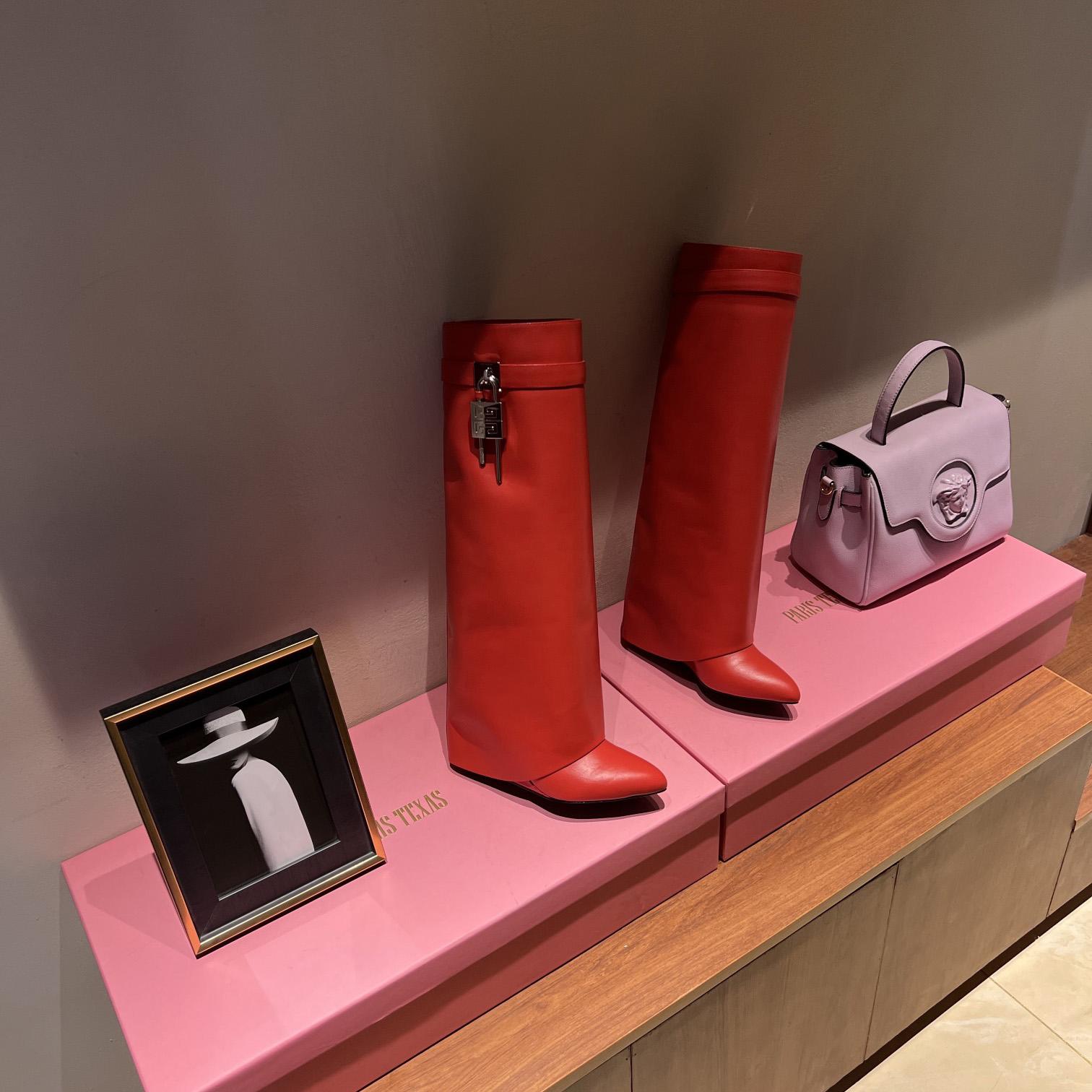 Givenchy Shark Lock Ankle Boots In Leather - PerfectKickZ