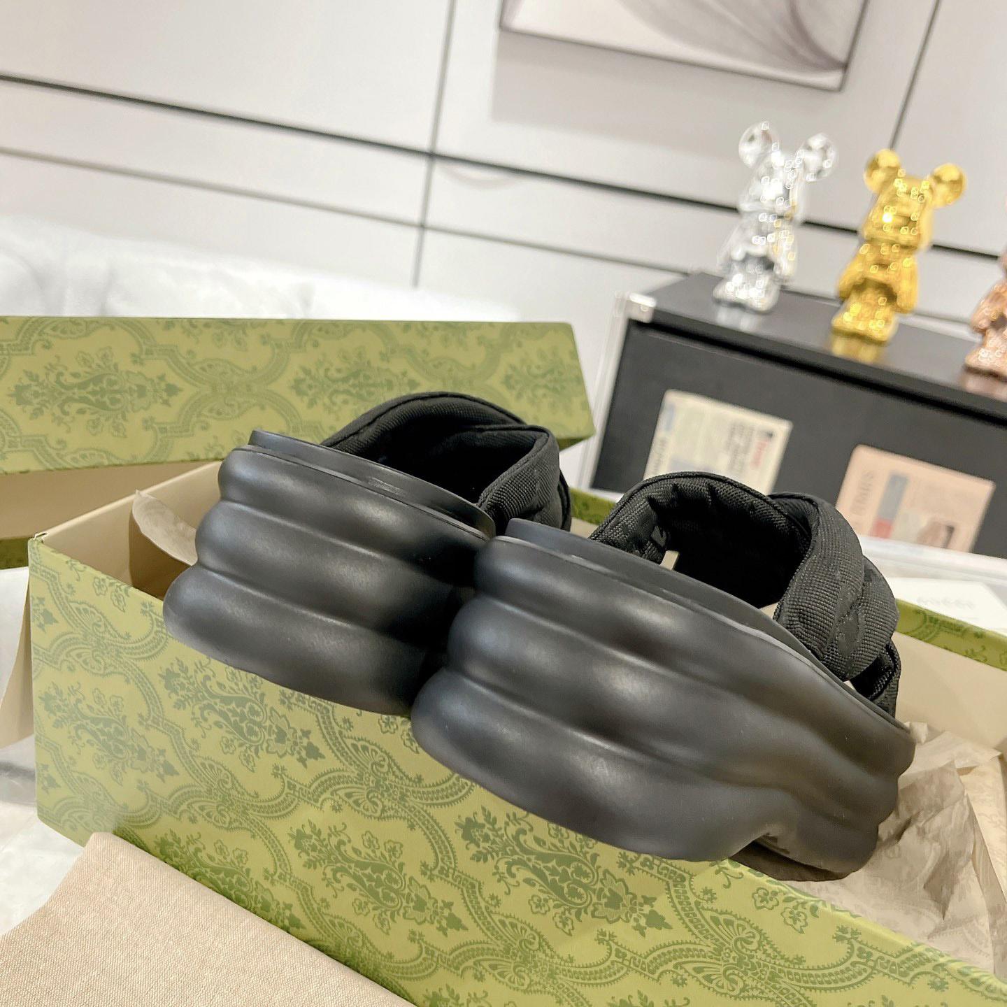 Gucci Women's GG Platform Slide Sandal - PerfectKickZ