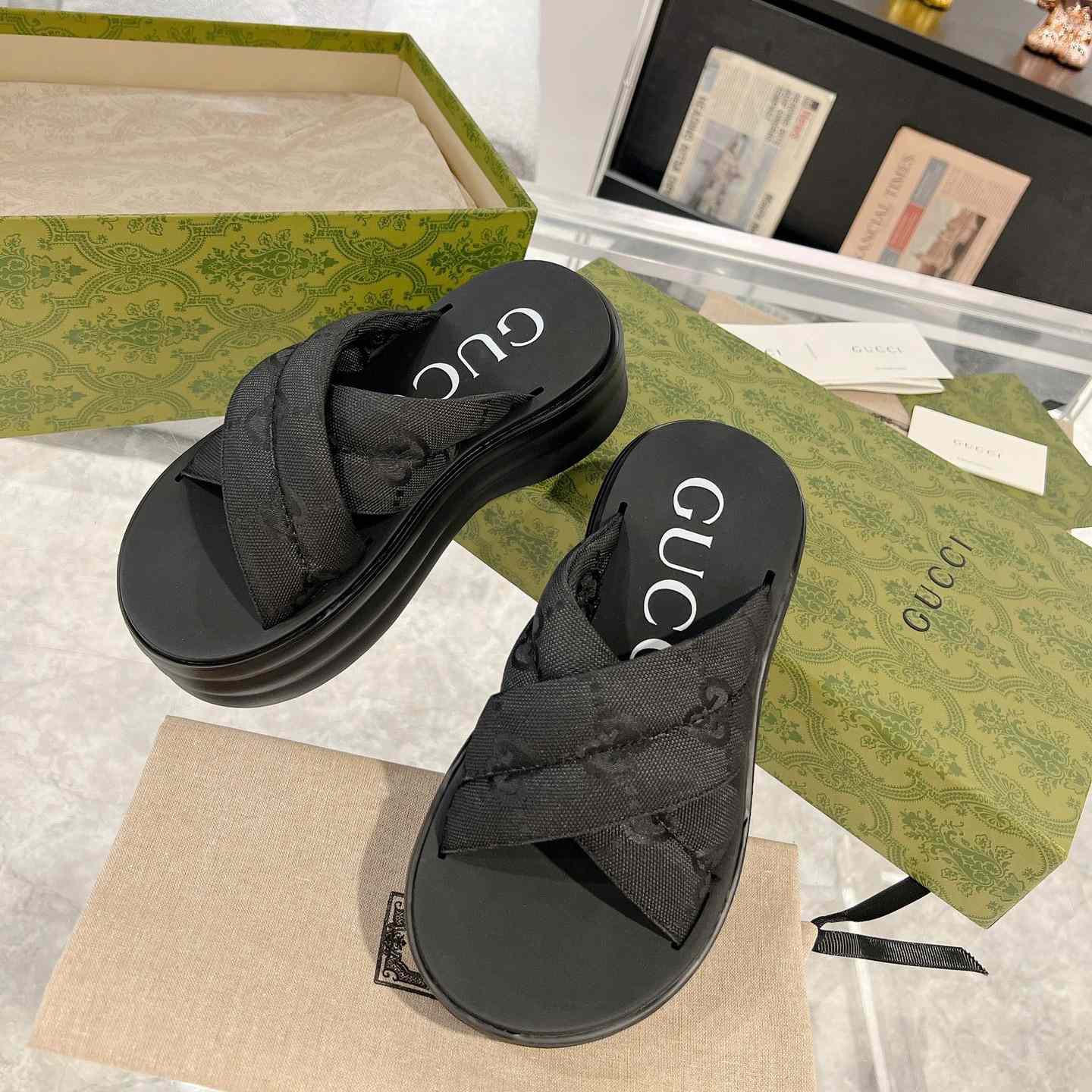 Gucci Women's GG Platform Slide Sandal - PerfectKickZ