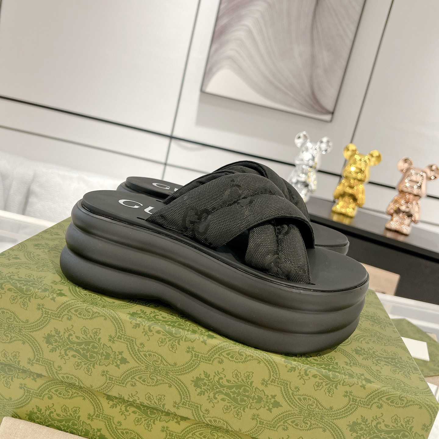 Gucci Women's GG Platform Slide Sandal - PerfectKickZ