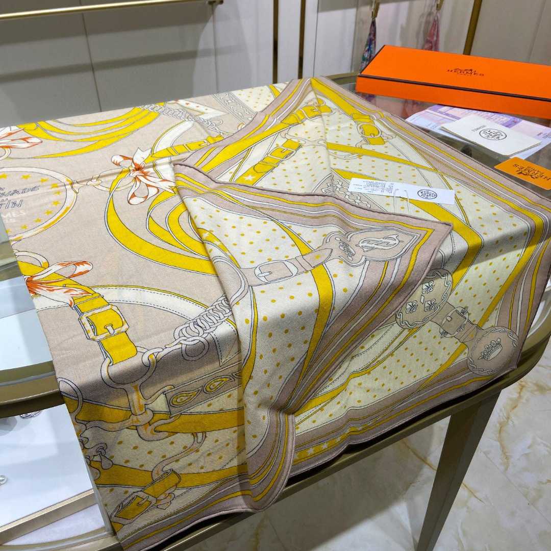 Hermes La Promenade Du Matin Bandana Shawl 140 - PerfectKickZ