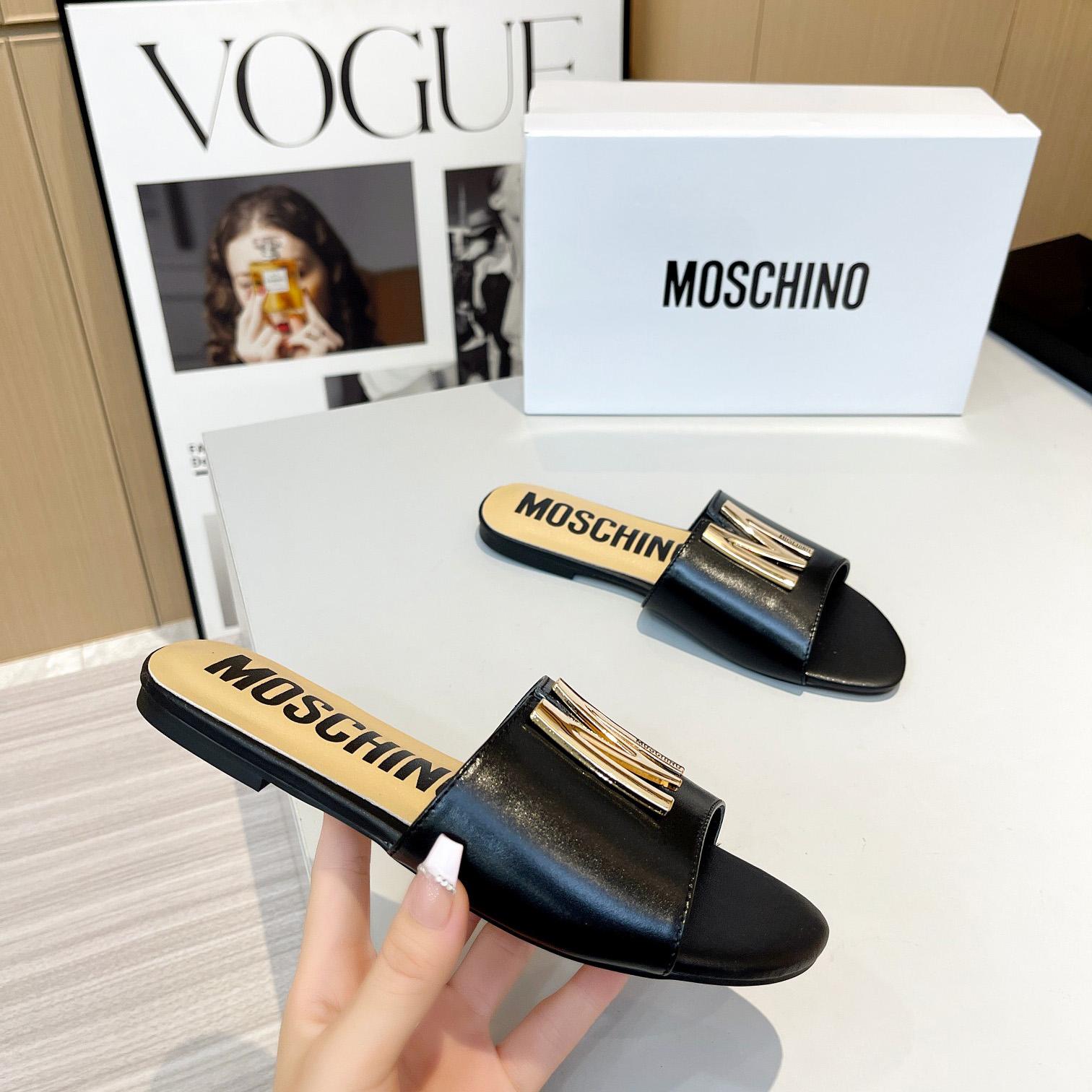 Moschino M Plaque Sandals - PerfectKickZ