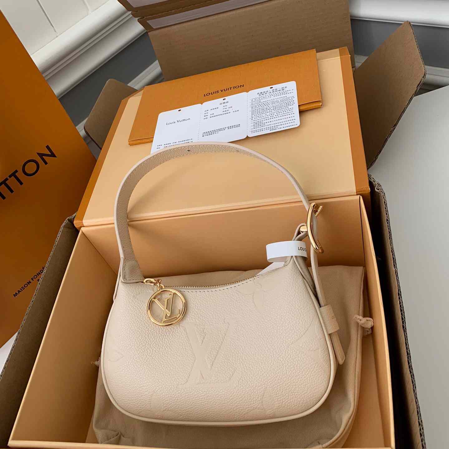 Louis Vuitton Mini Moon Monogram Empreinte (20.5*11*5cm)     M82519 - PerfectKickZ