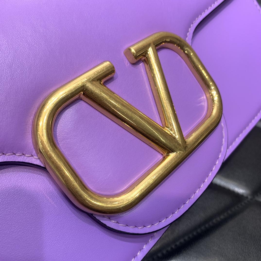 Valenti Garavani Locò Shoulder Bag (27-13-6cm) - PerfectKickZ