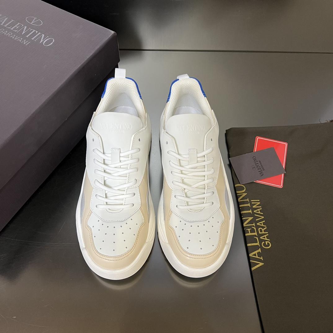 Valenti Garavani Gumboy Sneakers - PerfectKickZ