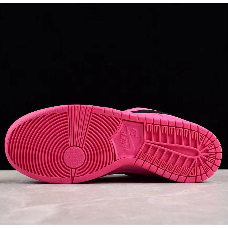 Nike SB Dunk Low Sneakers      FD2631-600 - PerfectKickZ
