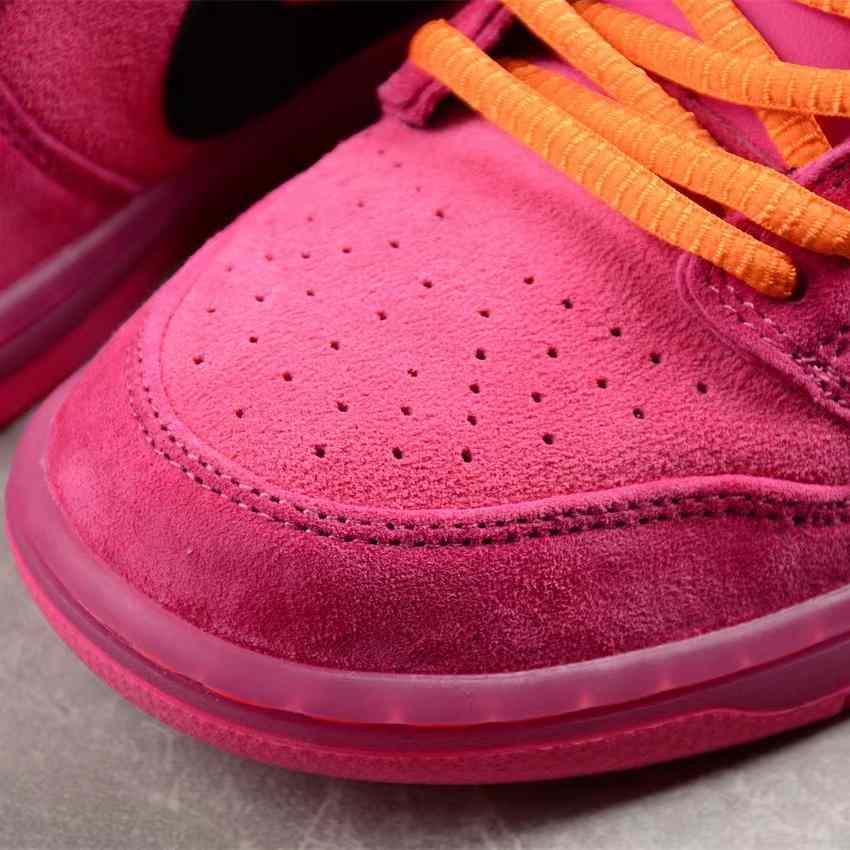 Nike SB Dunk Low Sneakers      FD2631-600 - PerfectKickZ
