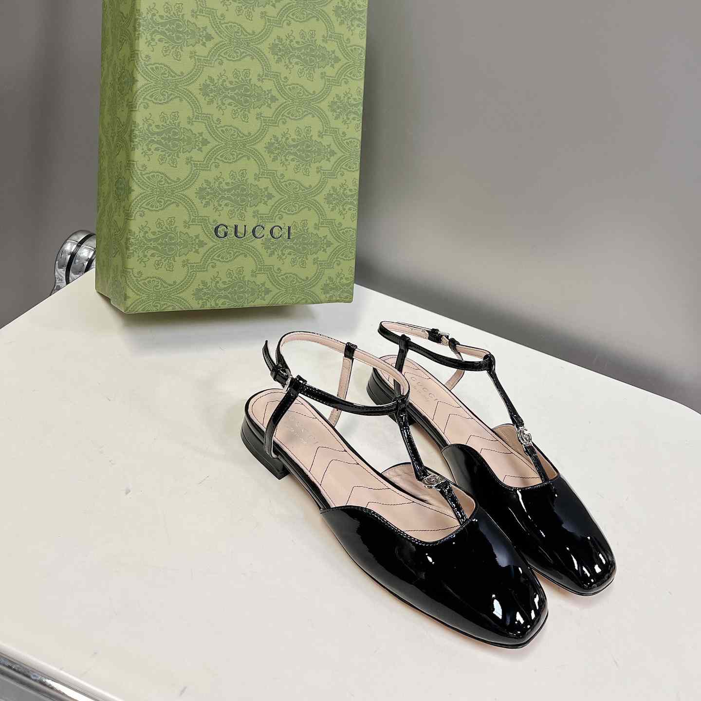 Gucci Women's Double G Ballet Flat - PerfectKickZ
