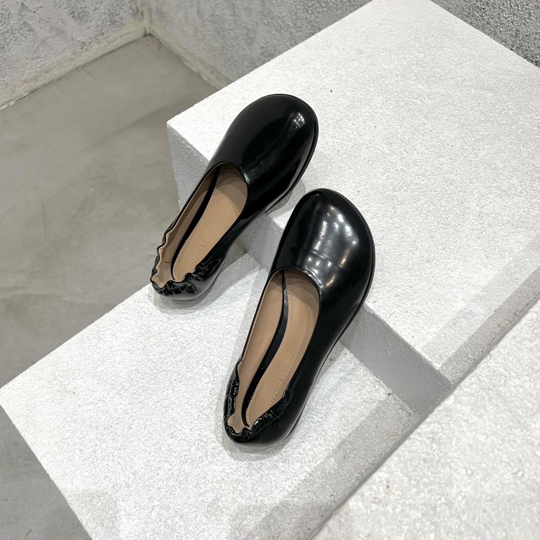 Bottega Veneta Atomic Ballerina Flat - PerfectKickZ