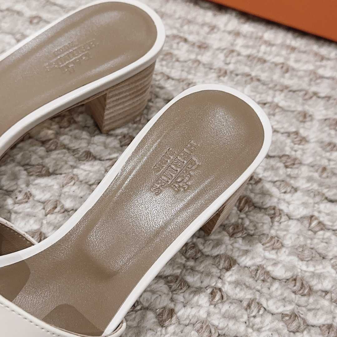Hermes Oasis Sandal - 