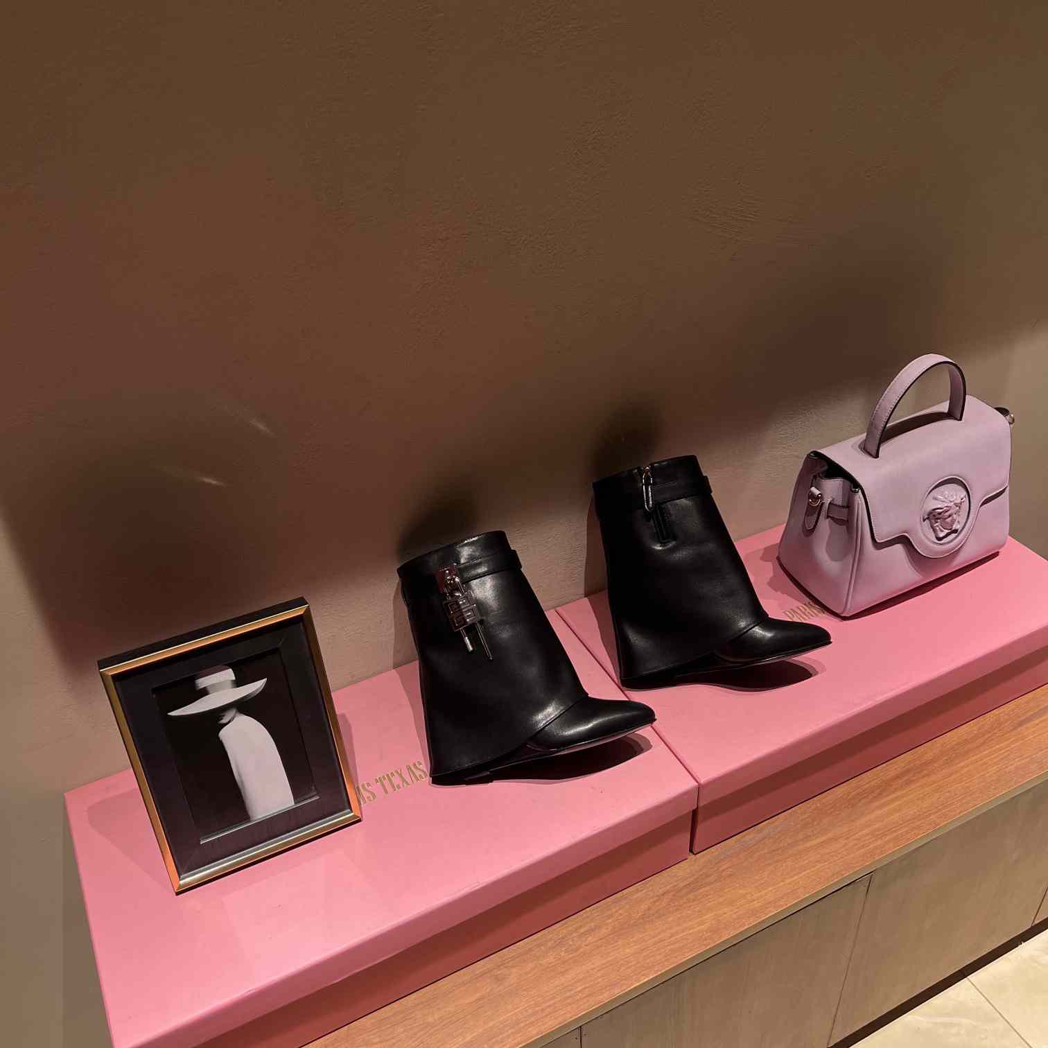 Givenchy Shark Lock Ankle Boots In Leather - PerfectKickZ