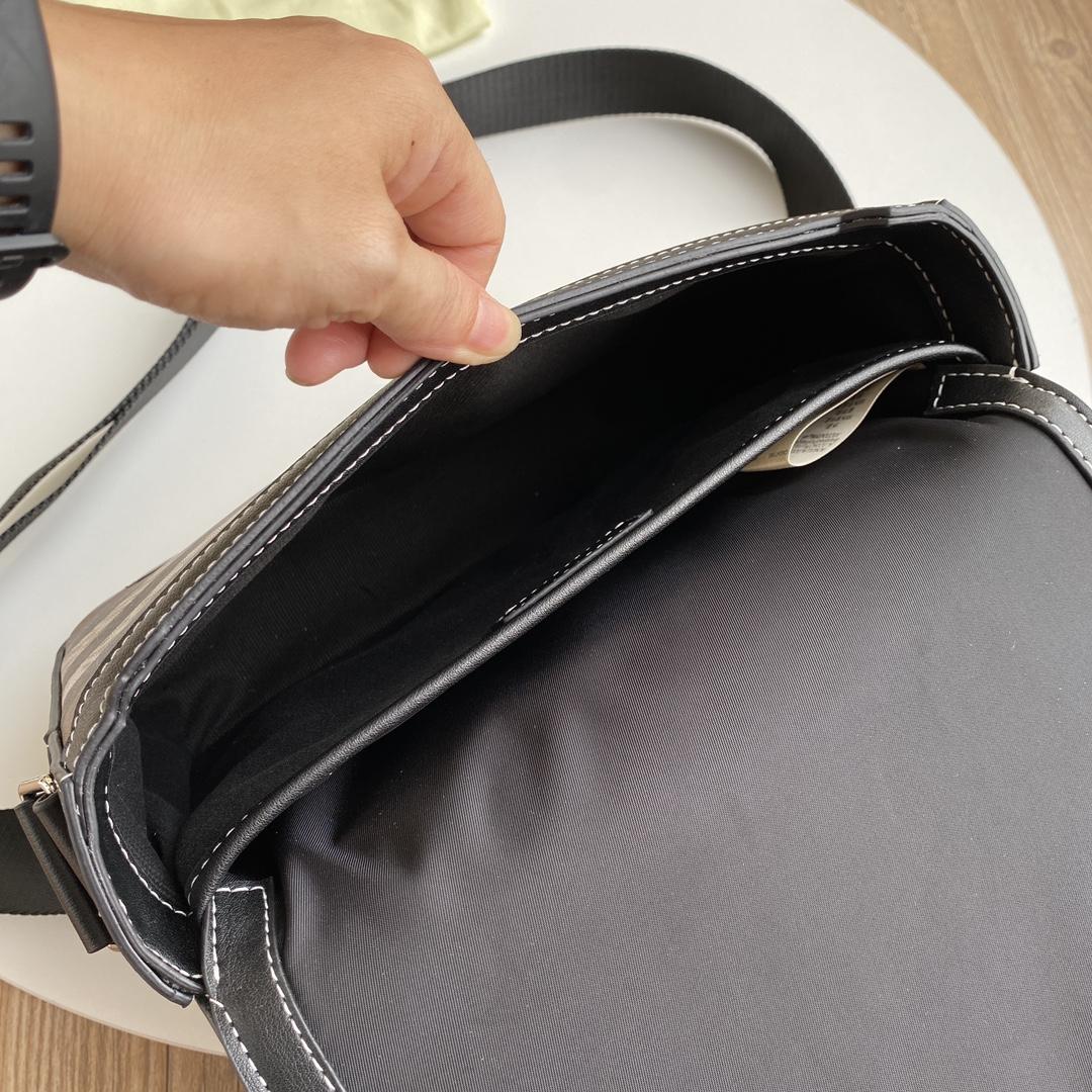 Burberry Small Alfred Messenger Bag - PerfectKickZ