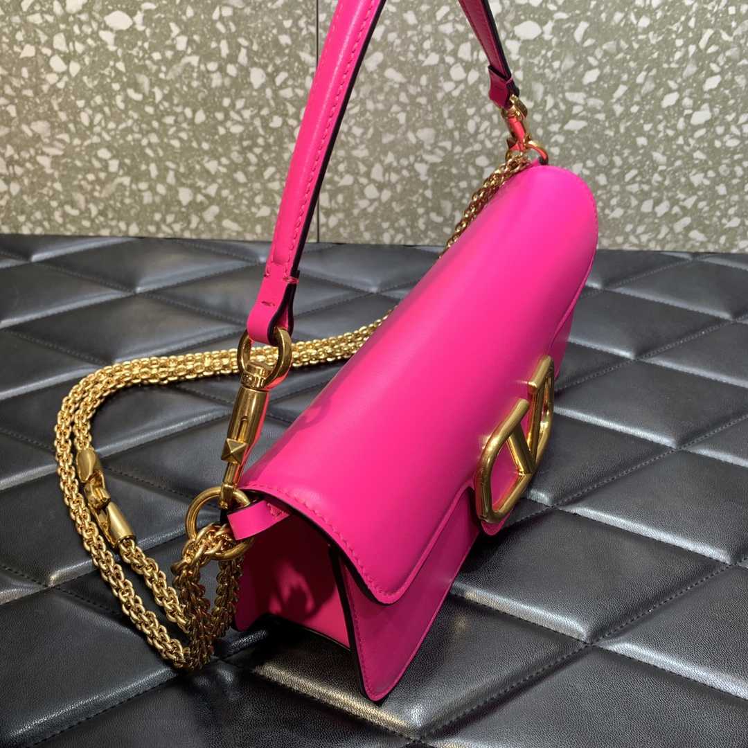 Valenti Garavani Locò Shoulder Bag (27-13-6cm) - PerfectKickZ