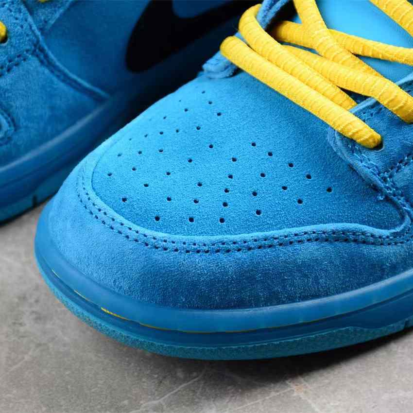 Nike SB Dunk Low Sneakers     FZ8319-300 - PerfectKickZ