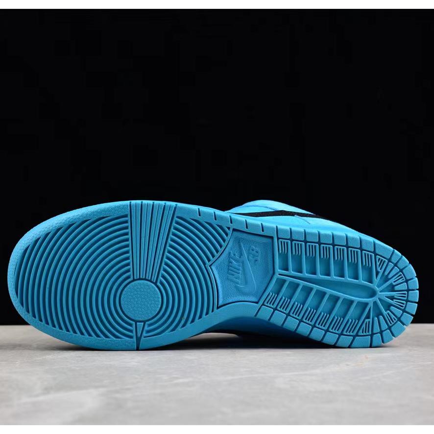 Nike SB Dunk Low Sneakers     FZ8319-300 - PerfectKickZ