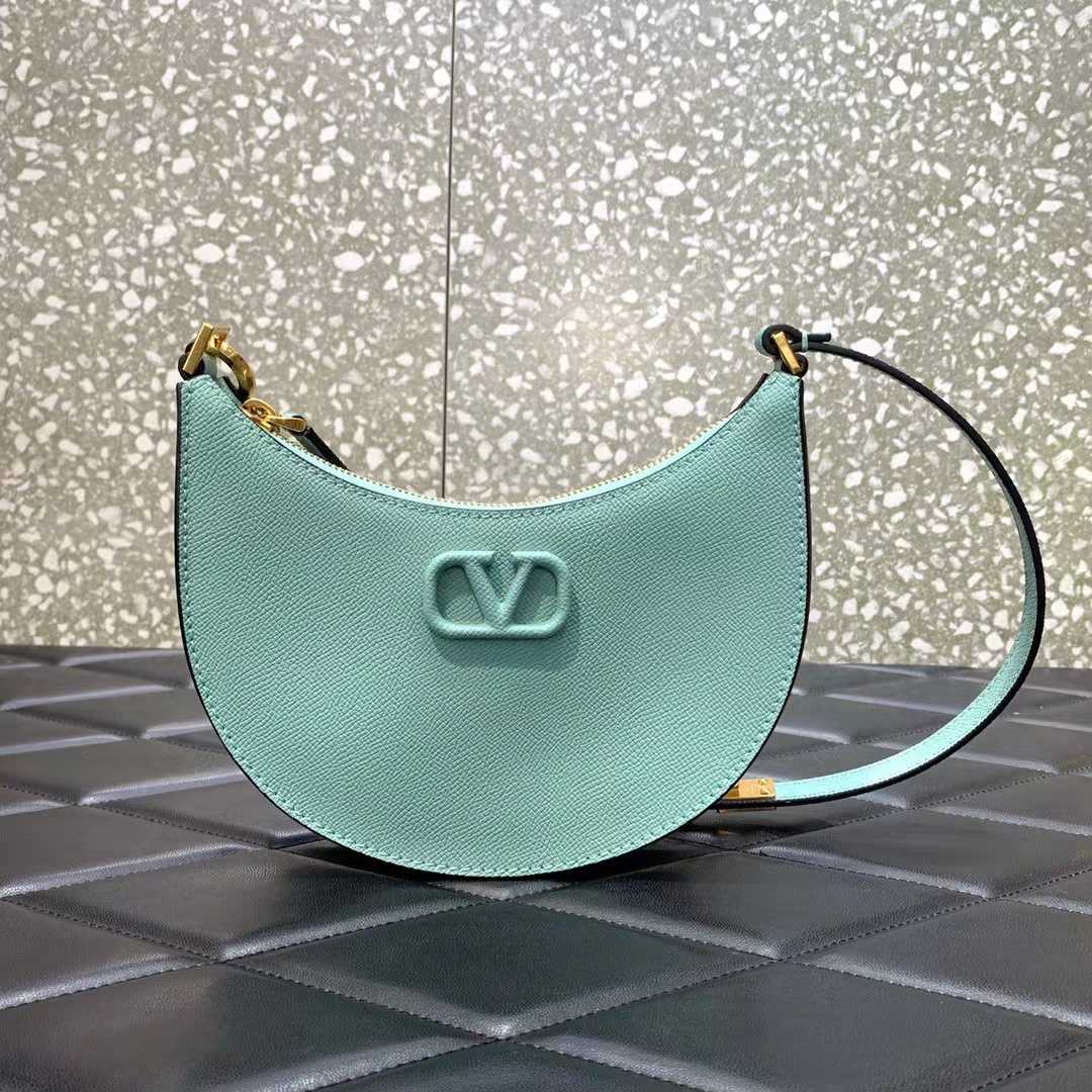 Valenti Garavani VLogo Signature Mini Bag (20-12-4cm) - PerfectKickZ