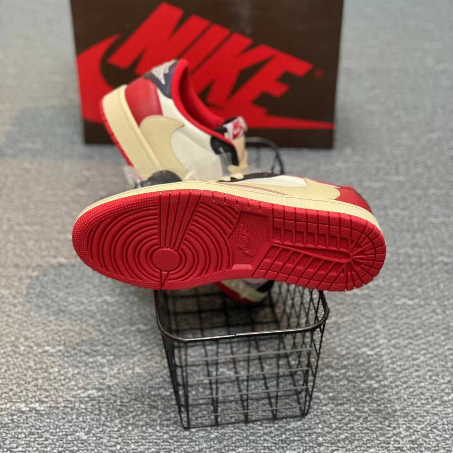 Travis Scott x Air Jordan 1 Low AJ1 Sneaker   cp4275-125 - PerfectKickZ