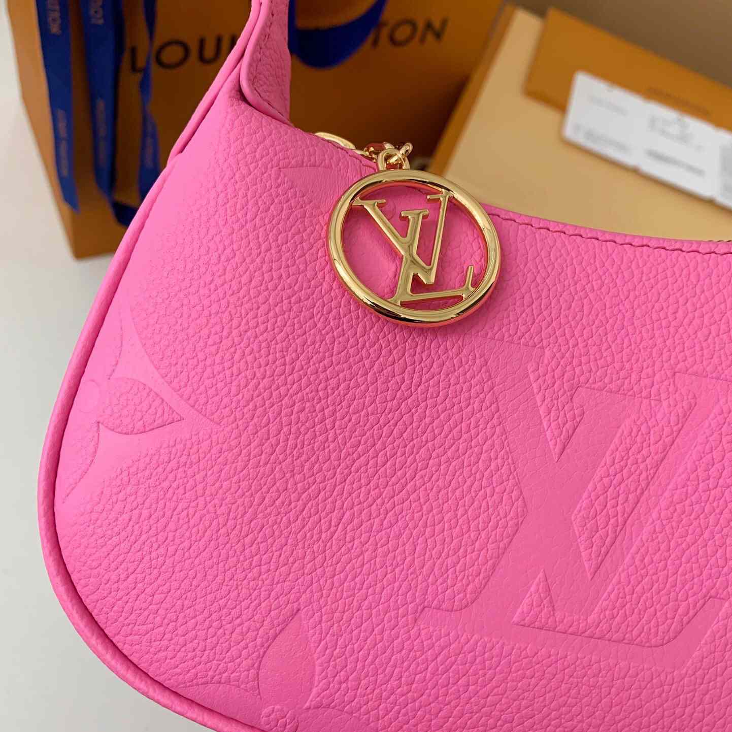 Louis Vuitton Mini Moon Monogram Empreinte (20.5*11*5cm)     M82487 - 