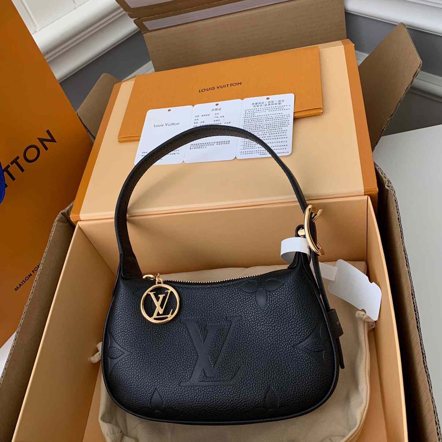 Louis Vuitton Mini Moon Monogram Empreinte (20.5*11*5cm)     M82391 - PerfectKickZ