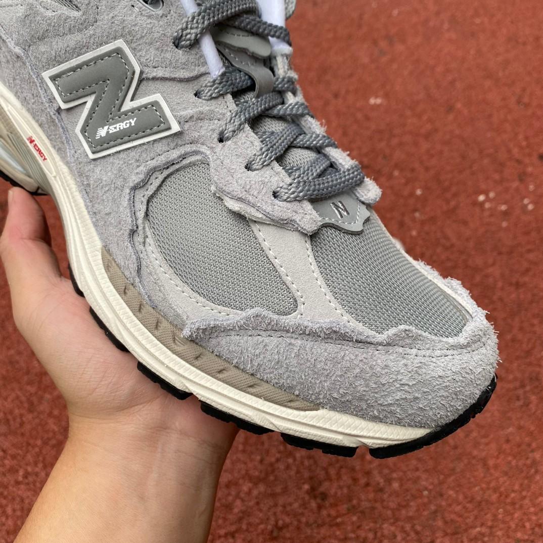 New Balance 2002R Sneakers        M2002RDM - PerfectKickZ