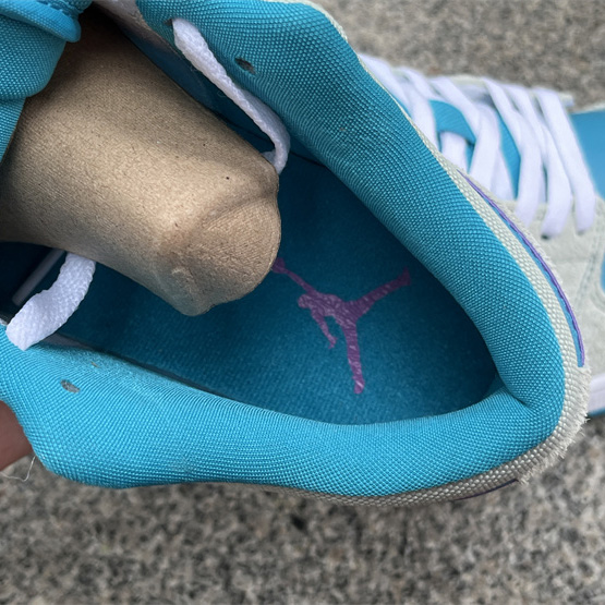 Air Jordan 1 Low Sneaker   DX4334-300 - PerfectKickZ