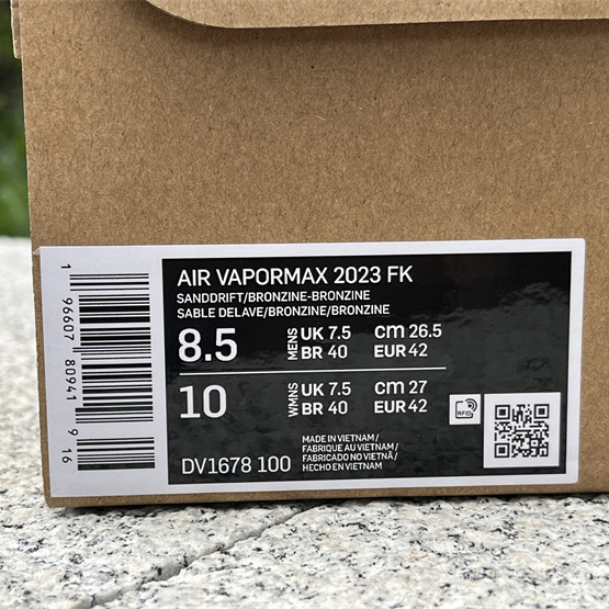 Nike Air VaporMax 2023 Flyknit Sneakers      DV1678-100  - PerfectKickZ