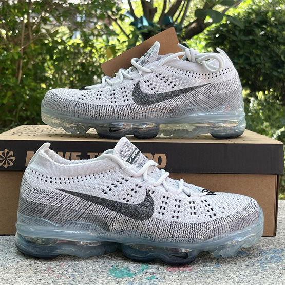 Nike Vapormax 2023 Flyknit Sneakers      DV1678-004 - 