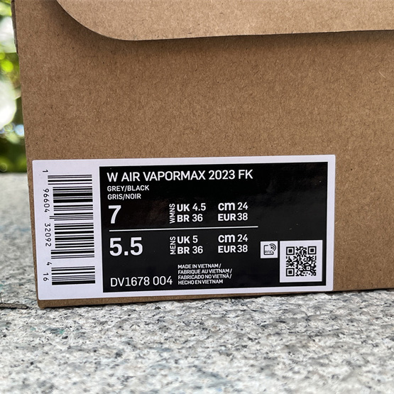 Nike Vapormax 2023 Flyknit Sneakers      DV1678-004 - 